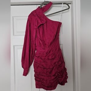 One shoulder Bebe dress nwt size 00
